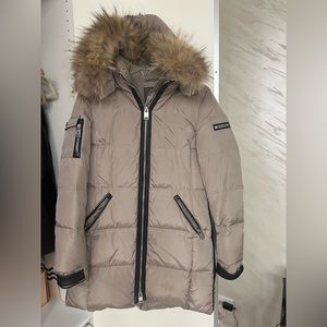 Down jacket with real fur